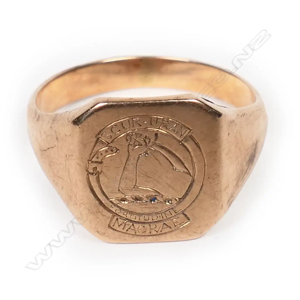 Frank Curtis (Ashburton) 9ct gold ring for Macraes Clan, Image 1++
